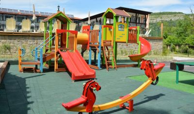 Imagine pentru Park Hotel Asenevtsi 3* valabile pentru Paste  2025