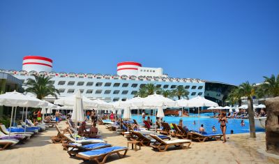 Imagine pentru Transatlantik Hotel & Spa 5* valabile pentru Paste  2025