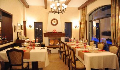 Oferta Revelion 2021 Hotel Foisorul Cu Flori 4 Romania Sinaia