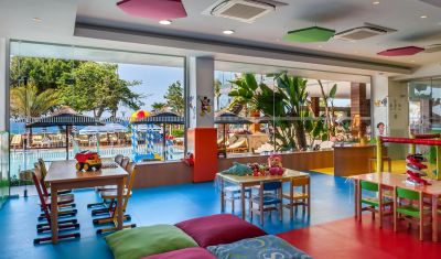 Imagine pentru  Hotel Amathus Beach 5* valabile pentru Revelion 2025