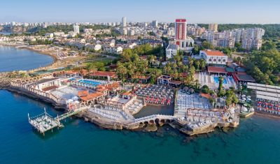 Imagine pentru Club Hotel Sera 5* valabile pentru Revelion 2025