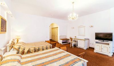 Imagine pentru Hotel Aurelius Imparatul Romanilor 5* valabile pentru Revelion 2025