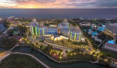 Imagine pentru Hotel Delphin Be Grand Resort 5* valabile pentru Revelion 2025