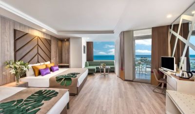 Imagine pentru Hotel Delphin Be Grand Resort 5* valabile pentru Revelion 2025