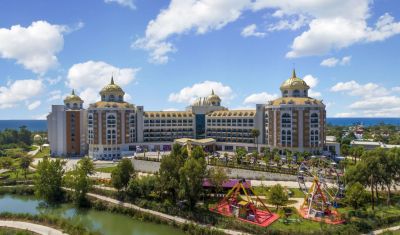 Imagine pentru Hotel Delphin Be Grand Resort 5* valabile pentru Revelion 2025