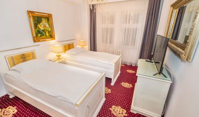 Imagine pentru Hotel Imparatul Romanilor Sibiu 3* valabile pentru Revelion 2025