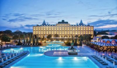 Imagine pentru Hotel Kremlin Palace 5*  valabile pentru Revelion 2025