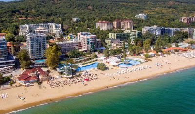 Imagine pentru Hotel Lilia 4* valabile pentru Revelion 2025