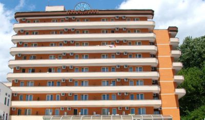 Imagine pentru Hotel Oltenia 3*  valabile pentru Revelion 2025