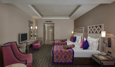 Imagine pentru Hotel Royal Alhambra Palace 5* valabile pentru Revelion 2025