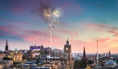 Imagine pentru Revelion Edinburgh-Amsterdam 4* valabile pentru Revelion 2025