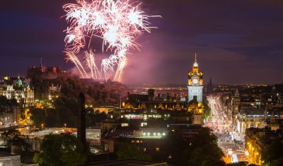 Imagine pentru Revelion Edinburgh-Amsterdam 4* valabile pentru Revelion 2025