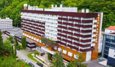 Oferta pentru Balneo 2024 Hotel Traian 3* - Masa + Odihna/Tratament