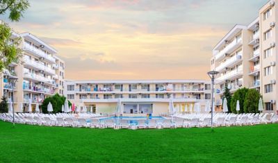 Oferta pentru Litoral 2025 Hotel Garden Nevis 3* - All Inclusive