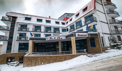 Imagine pentru Hotel Ski & Sky 4* valabile pentru Craciun 2024